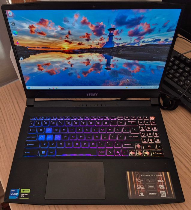 Laptop de Gaming MSI Katana 15hx B14WGK