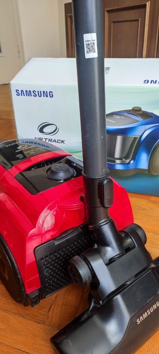 Прахосмукачка Samsung с контейнер