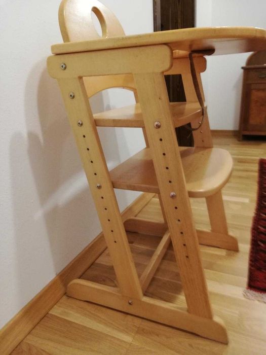 Scaun din lemn pt copil