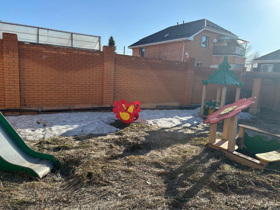 Продам дедскую площятку