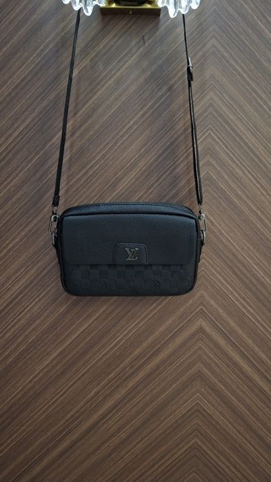 Lous Vuitton барсетка