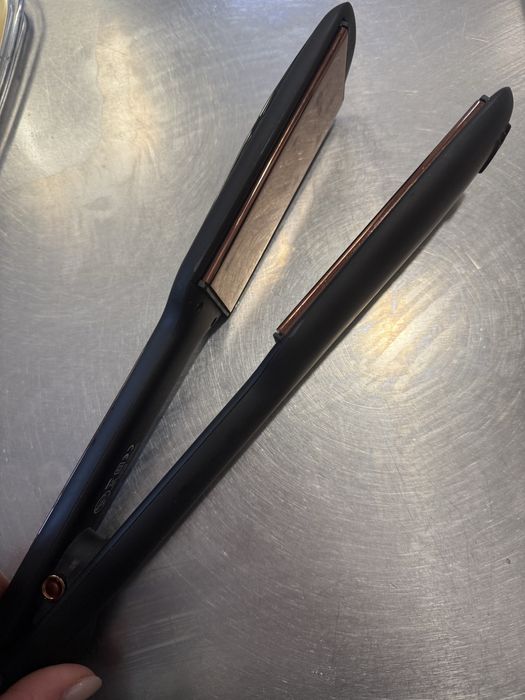 Преса за изправяне на коса Отто