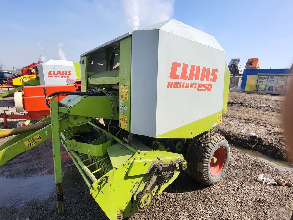 Пресс подборщик рулонный