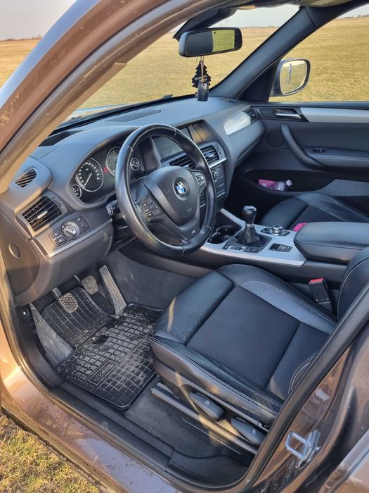 Vand BMW X3 Xdrive F25 pret 10.850 euro