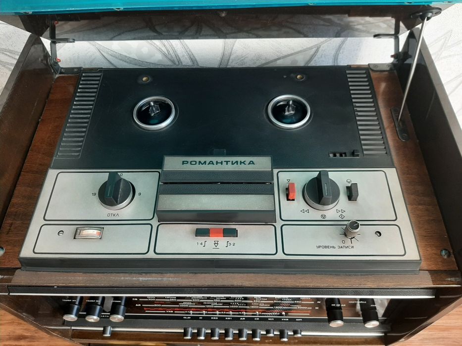 Магнитофон Романтика -106