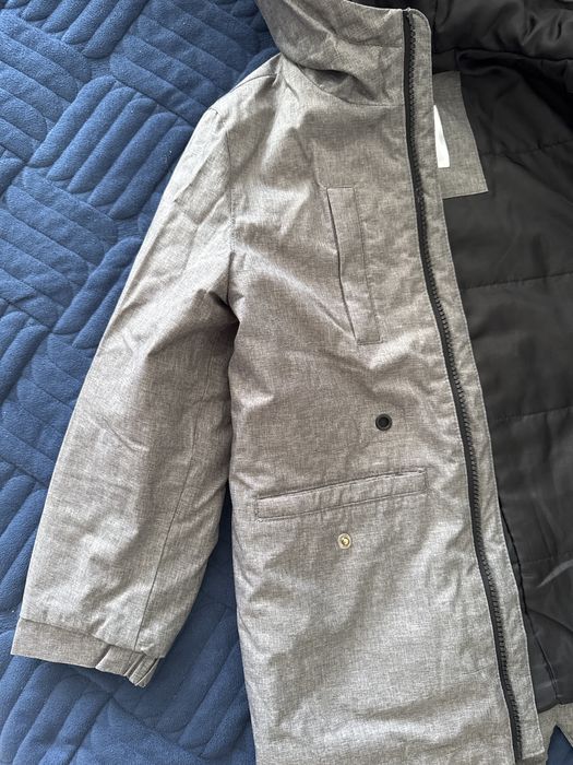 Продам куртку демисезонную на мальчика