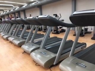 Depozit aparate fitness profesionale Technogym