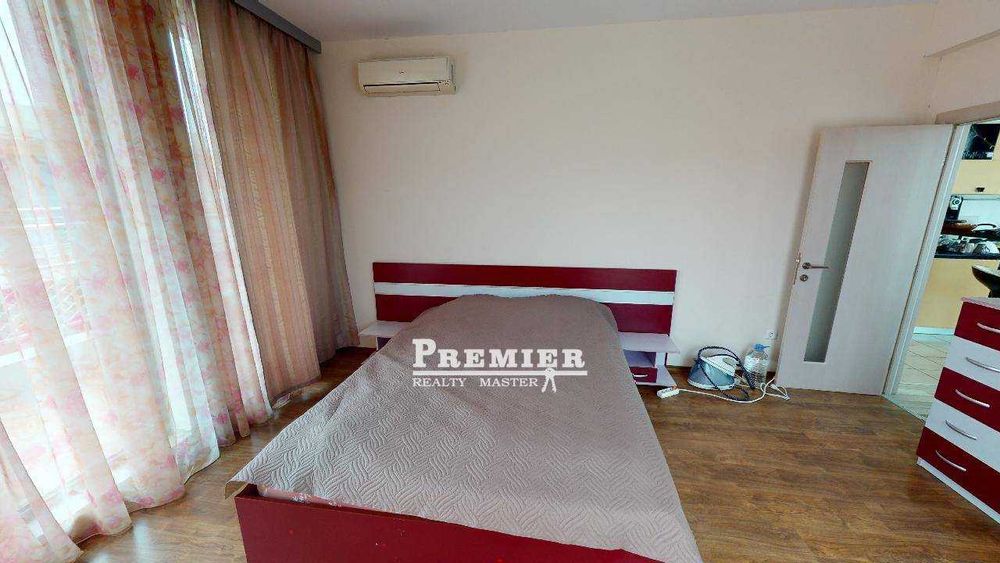 Продава се Тристаен апартамент в Поморие - 106 кв.м за 1557 €/кв.м - Снимка #3