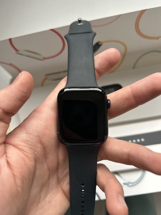 Часовник Apple Watch SE 2
