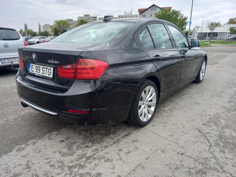 BMW Seria 3 328i