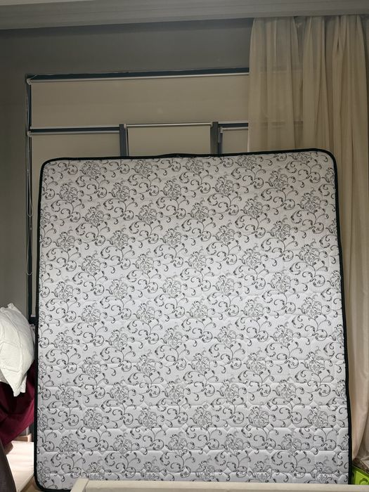 Матрас для кровати