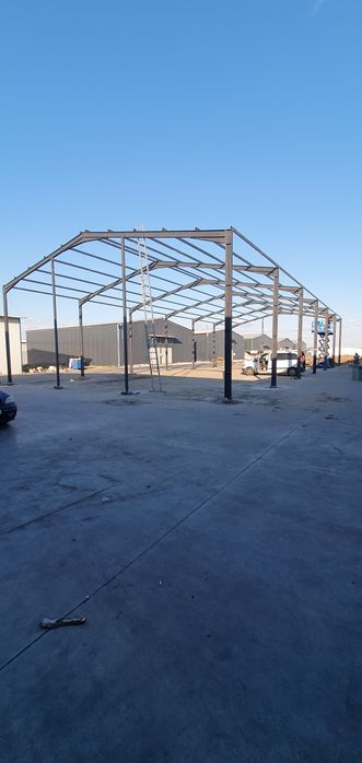 Vand hala metalica 10x15x4 livram în orice jud
