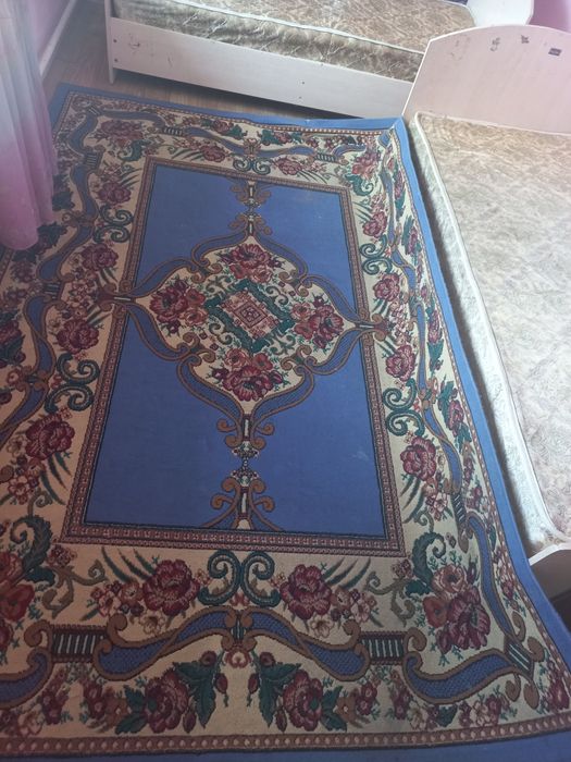 Срочно продам палас