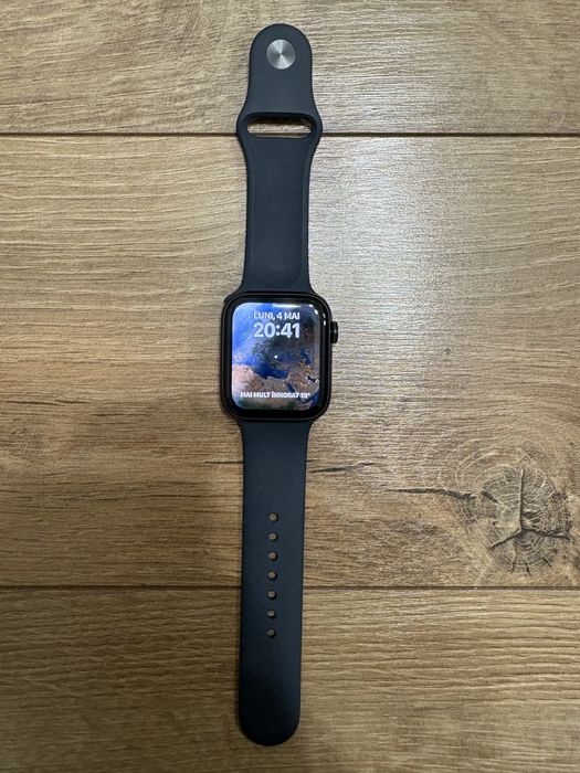 Vand ceas Apple ca nou