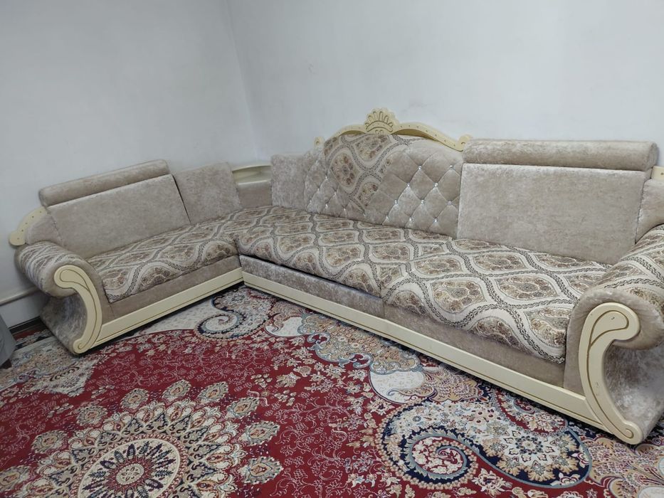 Продам диван в хорошем состоянии