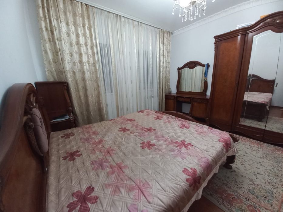 Спальный гарнитур в отличном состоянии.