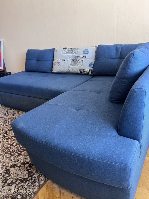 Ъглов диван с лежанка