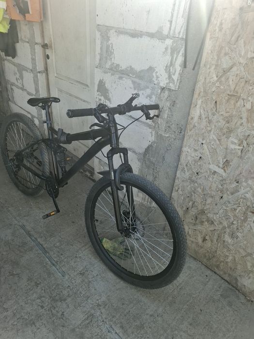 Bicicleta full suspension