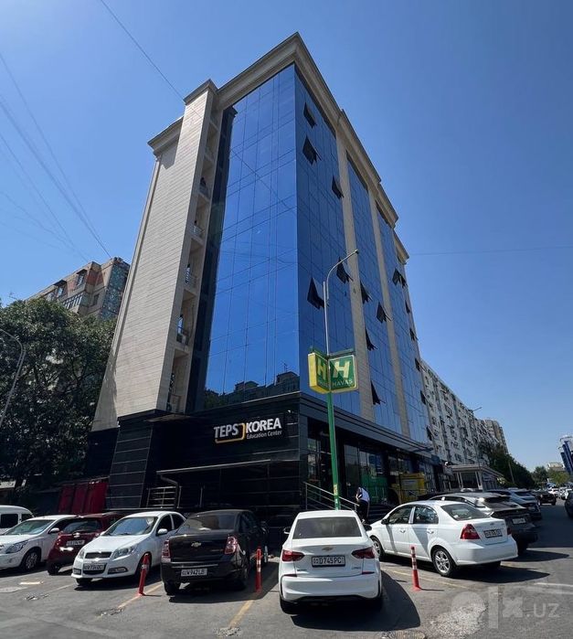 Срочно сдаются помещения в бизнес центре на Айбеке от 36 м2