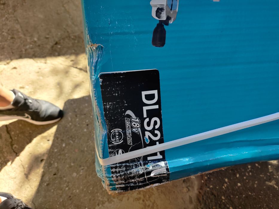 Makita fierastrau DLS211ZU