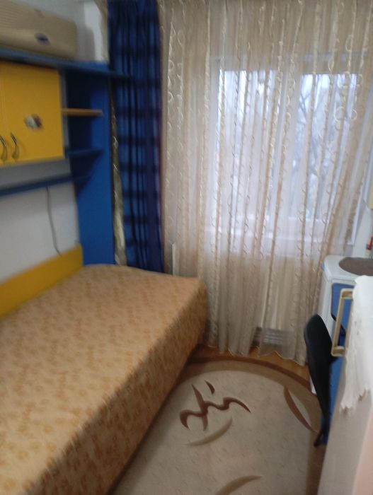 Închiriez garsonieră