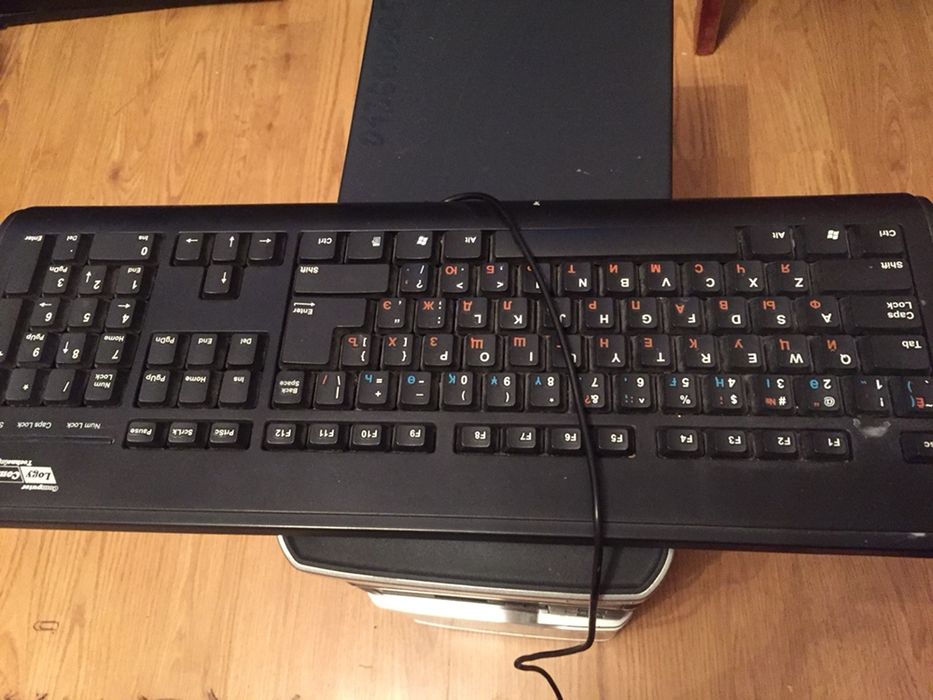 Монитор, клавиатура