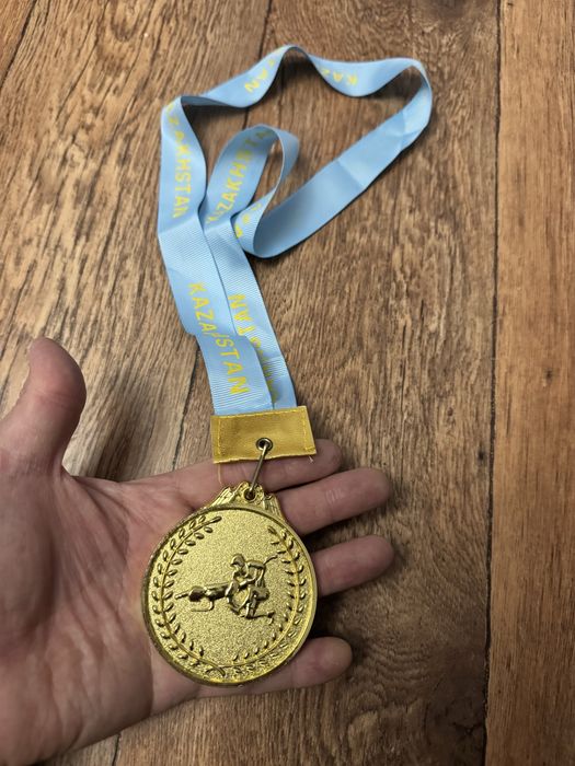 Медали для борьбы в Атырау