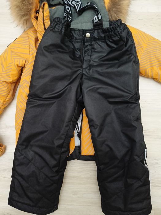 Продаю зимний пуховик с комбинезономTomas