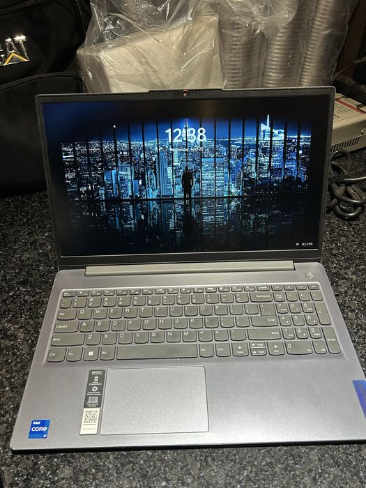 Lenovo (83EM) IDEAPAD Slim 3i
