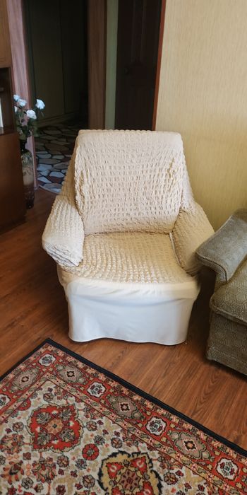 Диван -кровать и два кресла Болгария