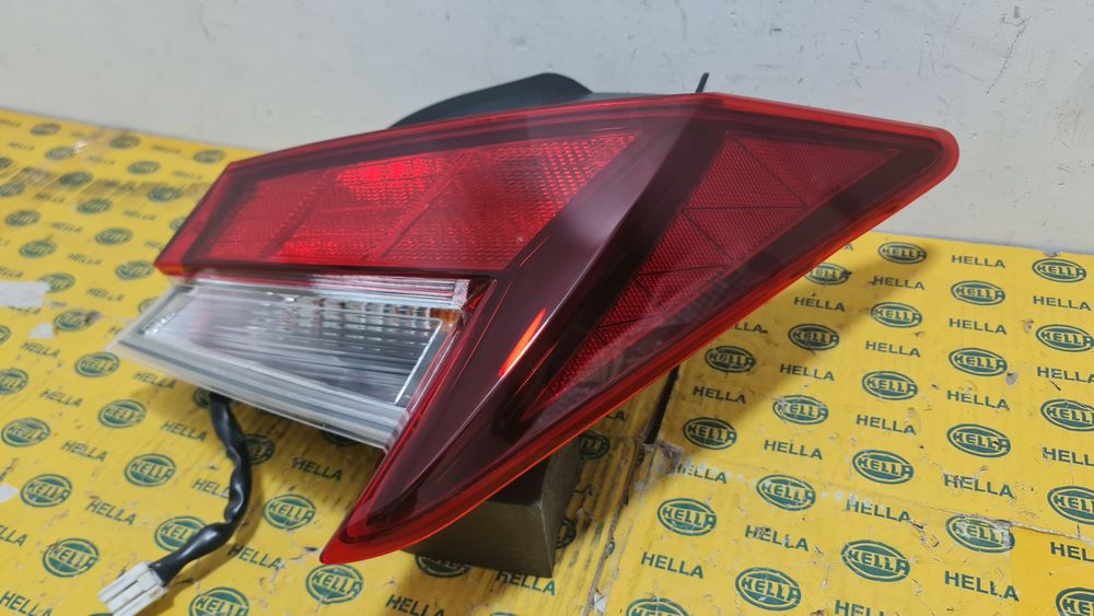 Lampa tripla stop dreapta Hyundai Elantra 7 VII cn7 92402AA000