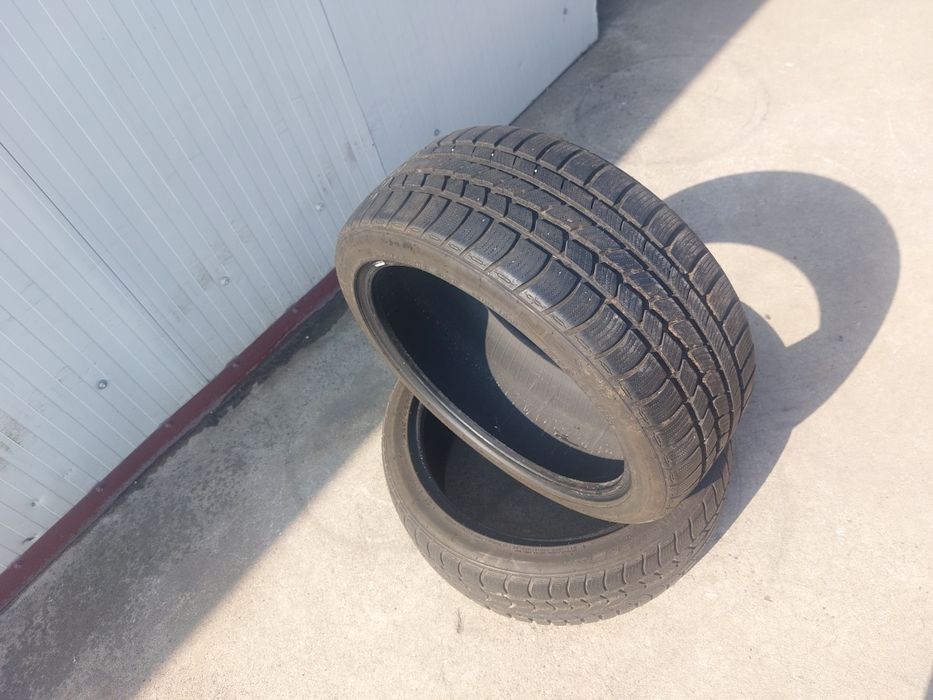 135 lei bucata! Doua anvelope M+S/IARNA 225 40 18 Nexen