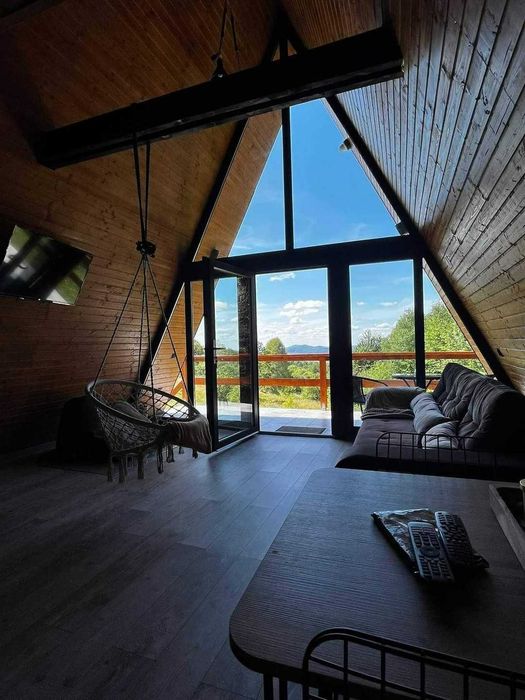 Cabana stil A-Frame si Case din structura de lemn