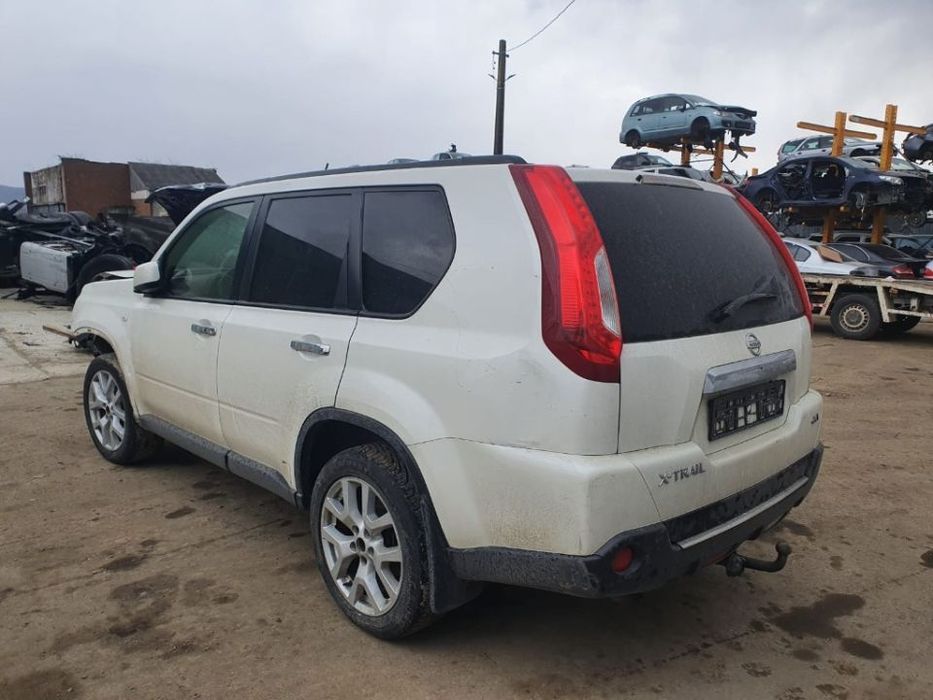 Dezmembrez Nissan X-trail T31 facelift euro 5 motor 2.0dci 4x4 M9R navigatie  dezmembrari qashqai