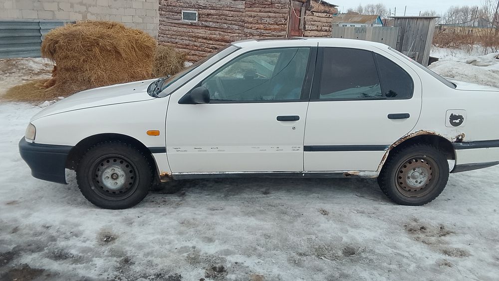 Продам нисан примера p10кусове
