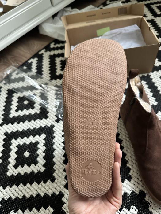 Новые зимние сапоги босоногие