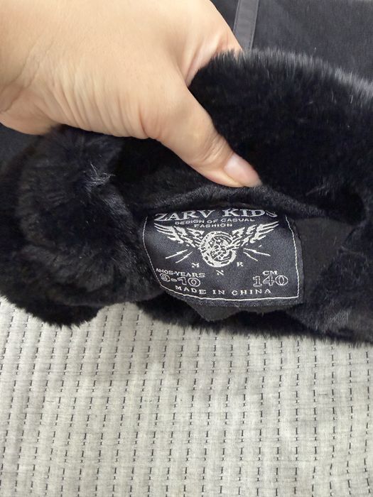 Продам детские куртки