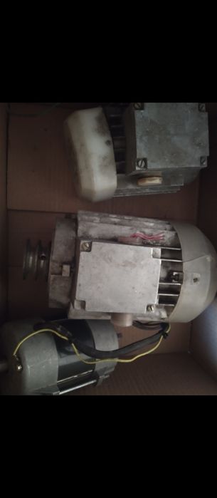 Электродвигатель матор моторчик