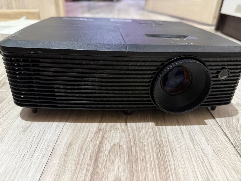 Продам 2 проектора
