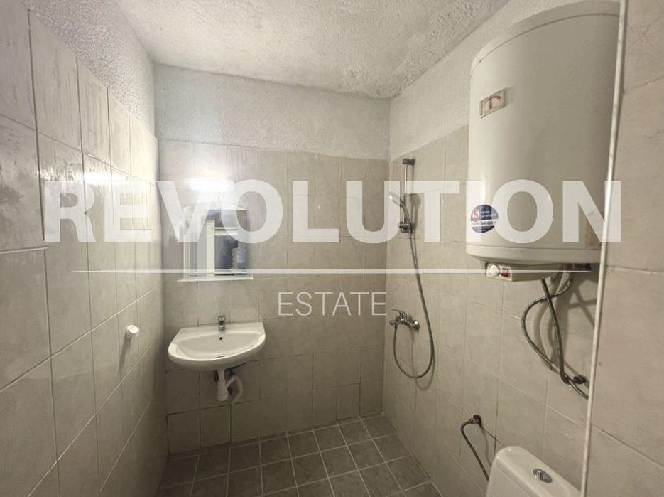 Дава се под наем Двустаен апартамент в Варна, Колхозен пазар - 50 кв.м за 350 € - Снимка #6