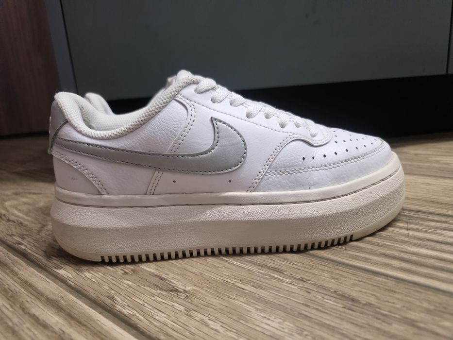 Дамски маратонки NIKE
