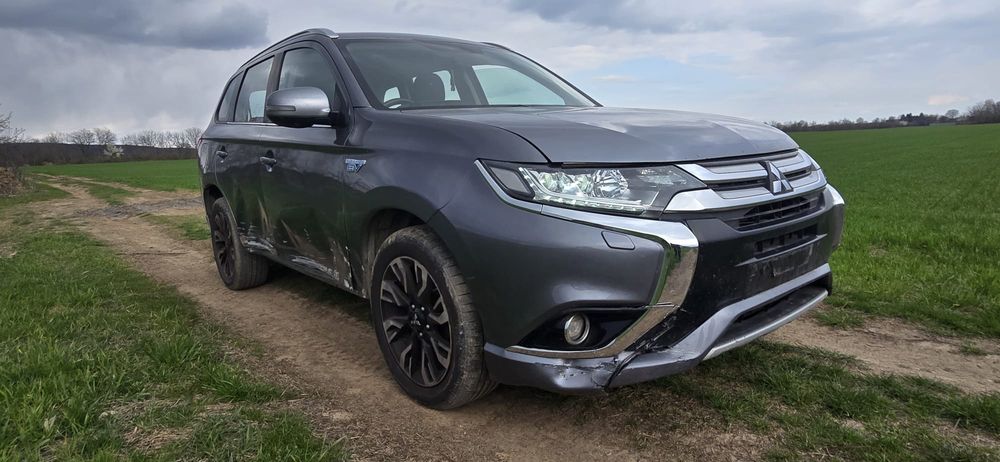 MITSUBISHI Outlander 2019 — imagine 2