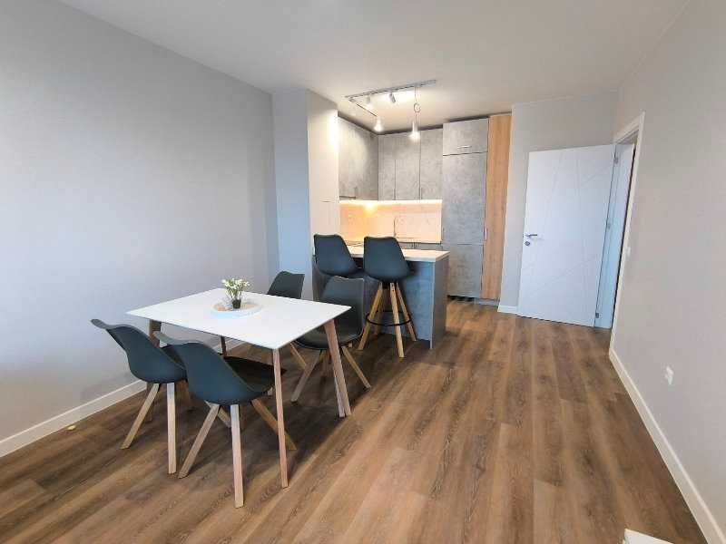 Дава се под наем Двустаен апартамент в Бургас, Център - 65 кв.м за 510 € - Снимка #6