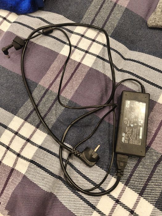 Продам ноутбук асус