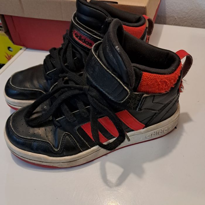 Спортни обувки адидас