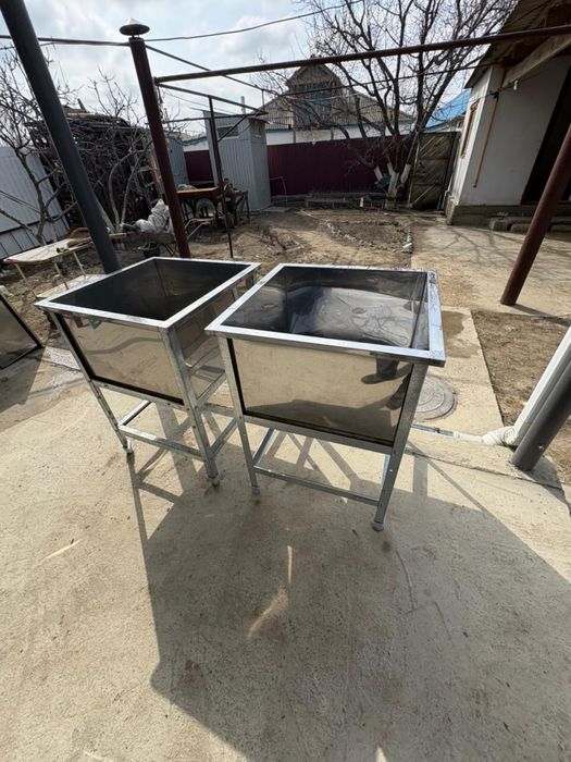 Продам кухонные мойки