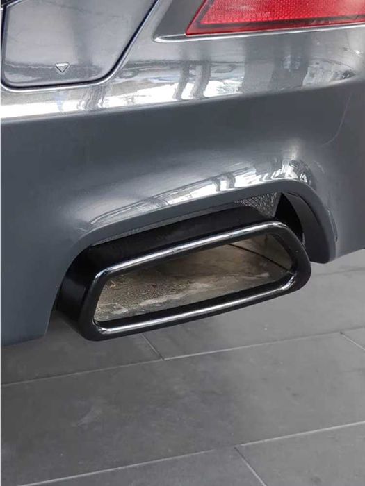 Ornamente Evacuari Tobe BMW G30 G31, Atasamente Evacuare Tips Tipsuri, Negru Lucios