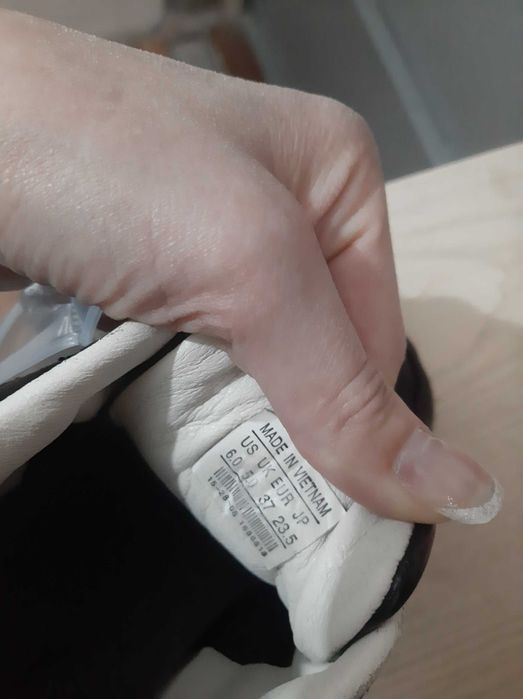 Детские кроссовки