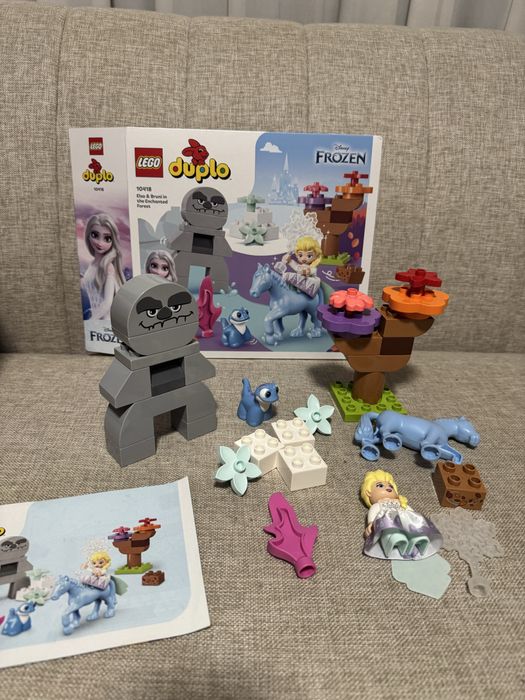 LEGO® DUPLO 10418 Elsa si bruni in padurea fermecata