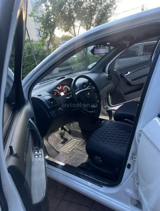 Нехиа 3 автомат газ бензин